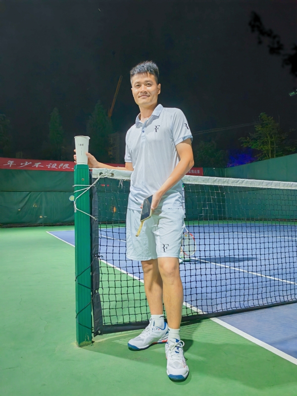 网球罗的第五张照片--高安认干亲服务网
